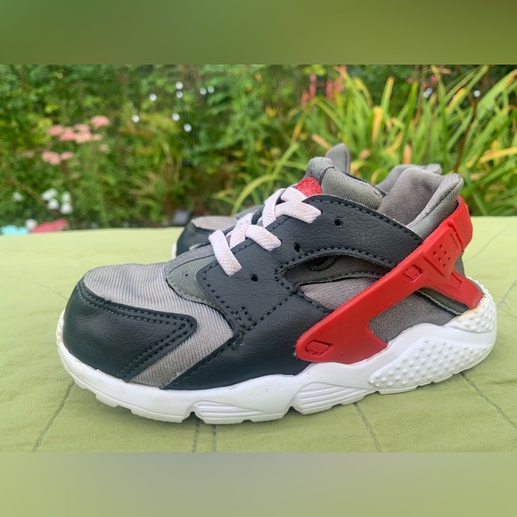 ⭐️EUC⭐️Nike Huarache Run TD 'Dark Smoke Grey University Red •Toddler Size 10 - Picture 5 of 9